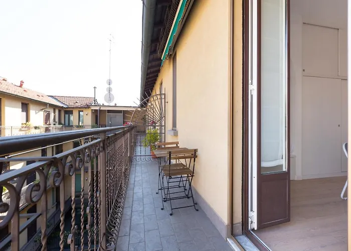 Easytopstay - Porta Nuova Bright Studio